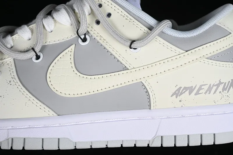 All categories Nk SB Dunk series Nk SB Dunk Low low-top sneakers Nk Dunk Low Retro Valentine's Day theme SB strap low-top casual sneakers HF0730-160